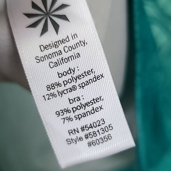 Athleta Harmonious Strappy Yoga Top Green Ombre Criss Cross Active Athletic Gym - Picture 7 of 9